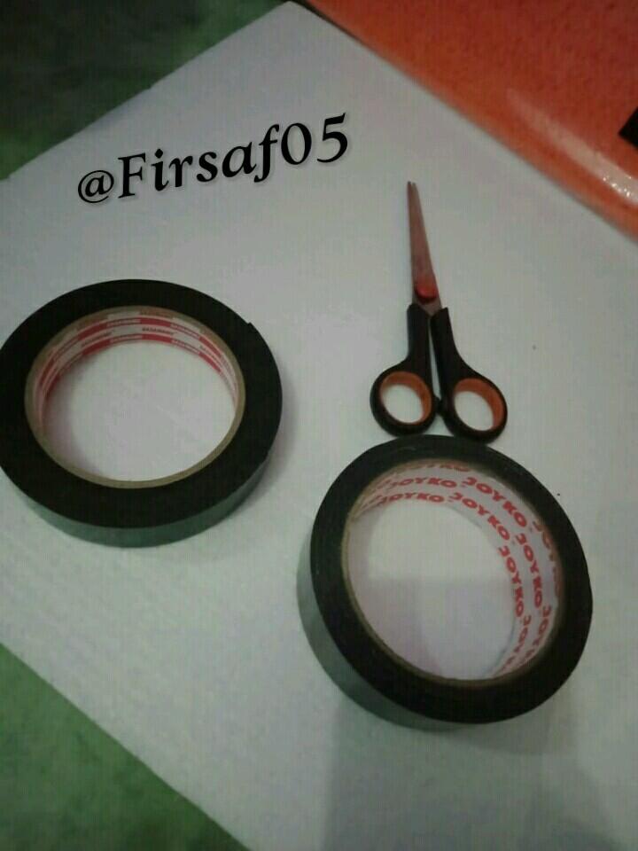 DIY: Hiasan Dinding Murah Meriah Terlihat Mewah Ala Firsaf