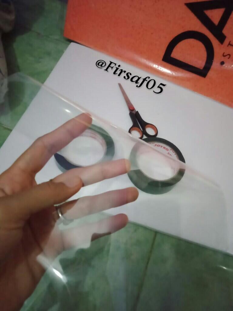 DIY: Hiasan Dinding Murah Meriah Terlihat Mewah Ala Firsaf