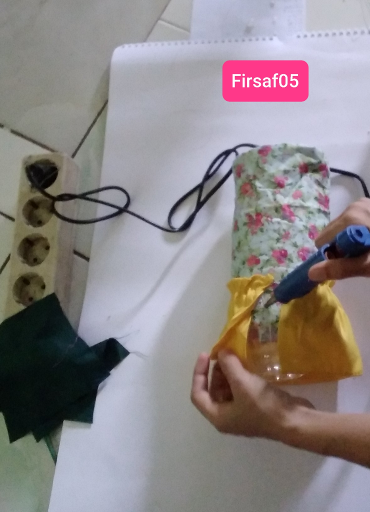 DIY Dispenser Kresek: Solusi Untuk Kantong Plastik Yang Berantakan