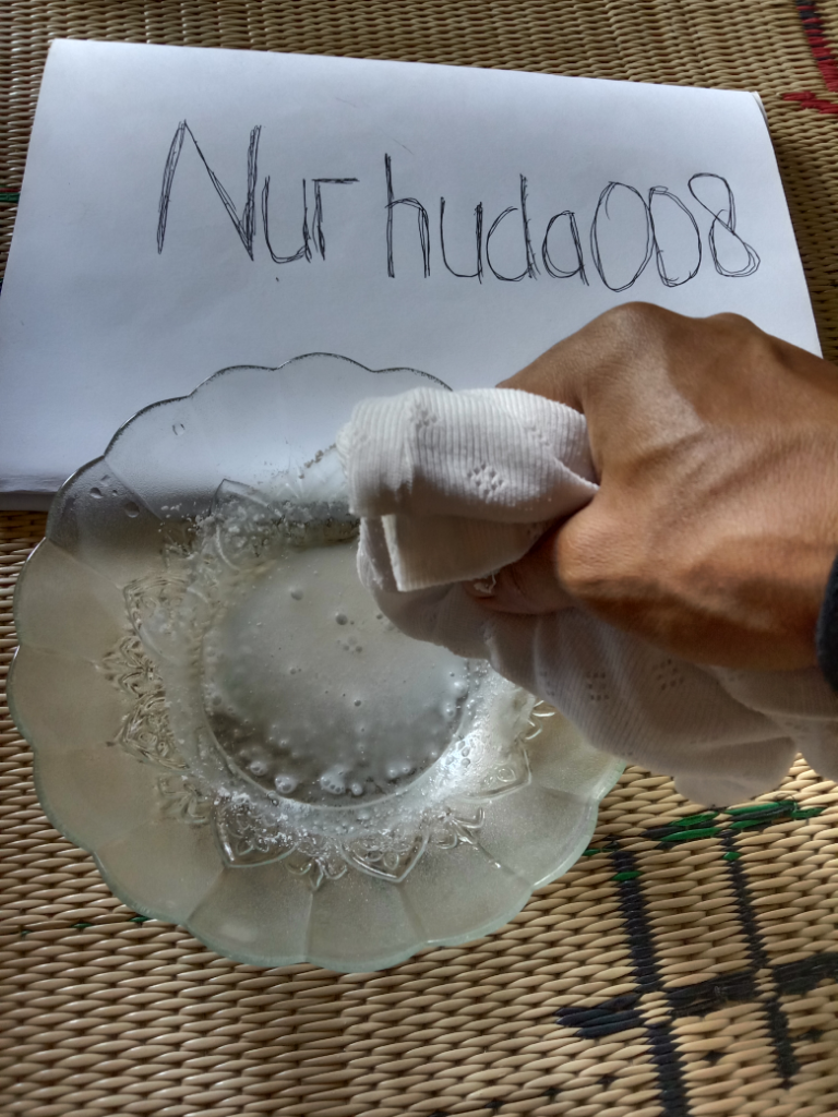(DIY Life Hacks) Membersihkan Jendela Kaca dengan Bedak Tabur, Dijamin Kinclong!