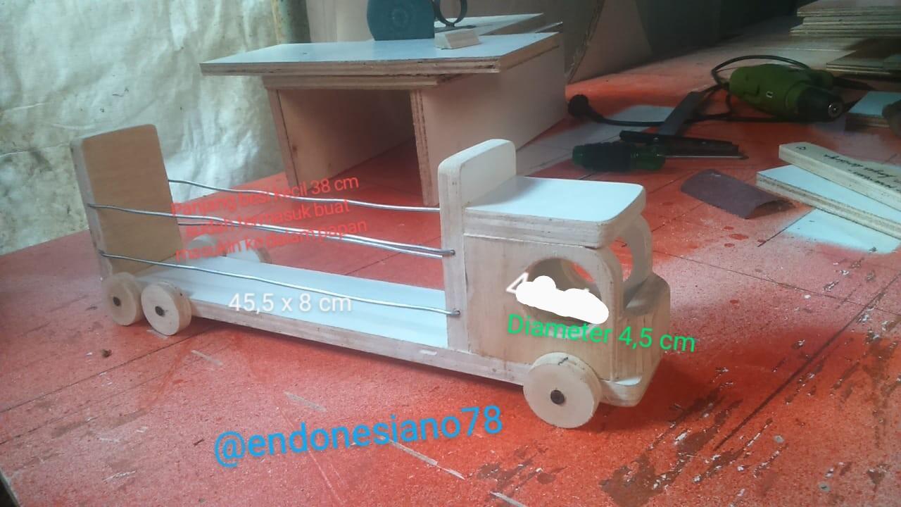 &#91;DIY&#93; Membuat Mobil Truk Buat Tanaman Hias dengan Barang Sisa 