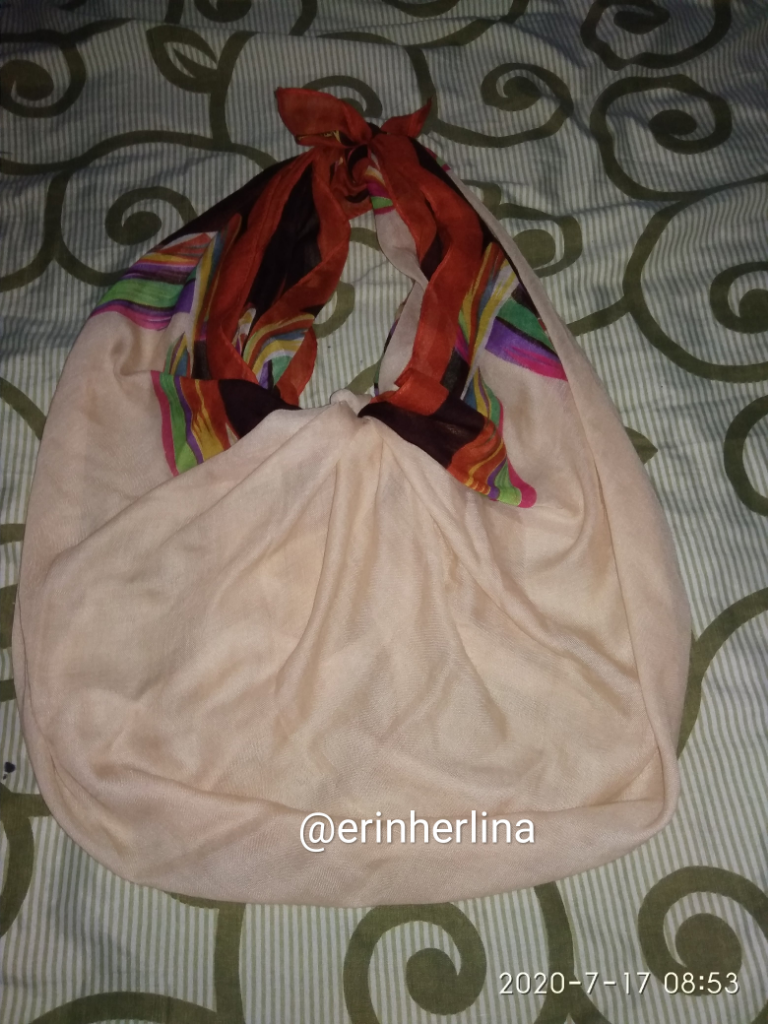 Tas Cantik Dari Kerudung