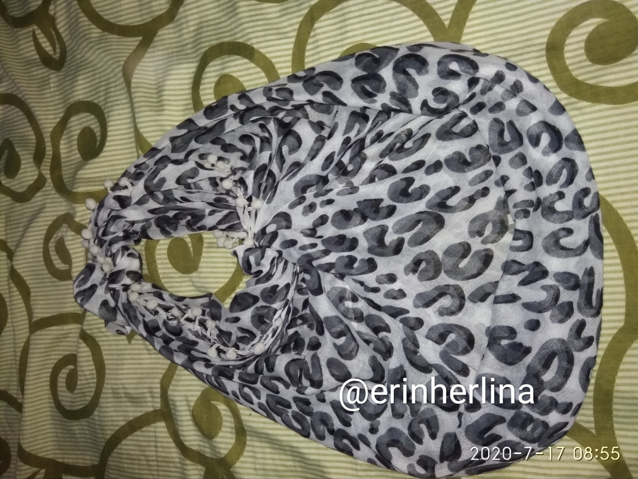 Tas Cantik Dari Kerudung