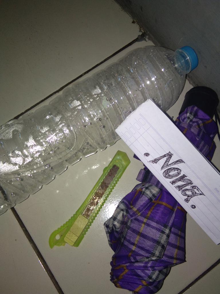 Life Hack, Tips Meniriskan Payung Sesudah Dipakai Saat Hujan