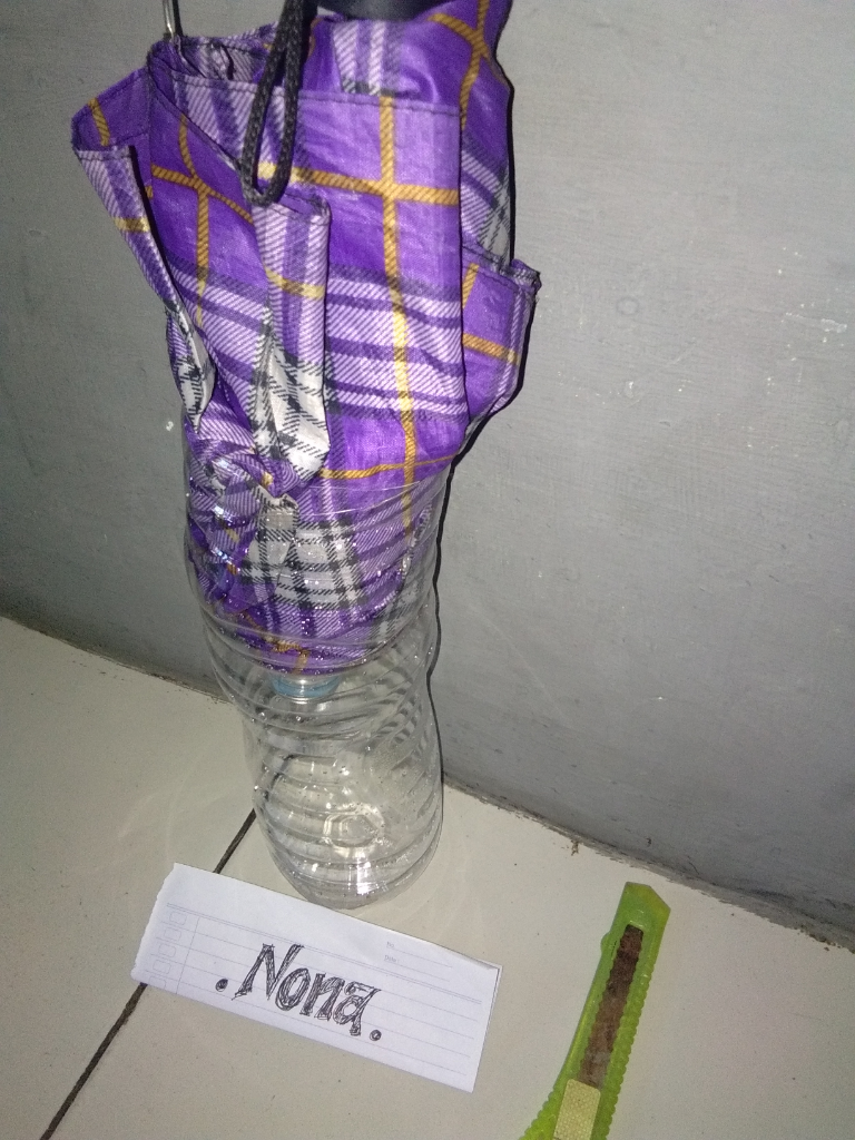 Life Hack, Tips Meniriskan Payung Sesudah Dipakai Saat Hujan