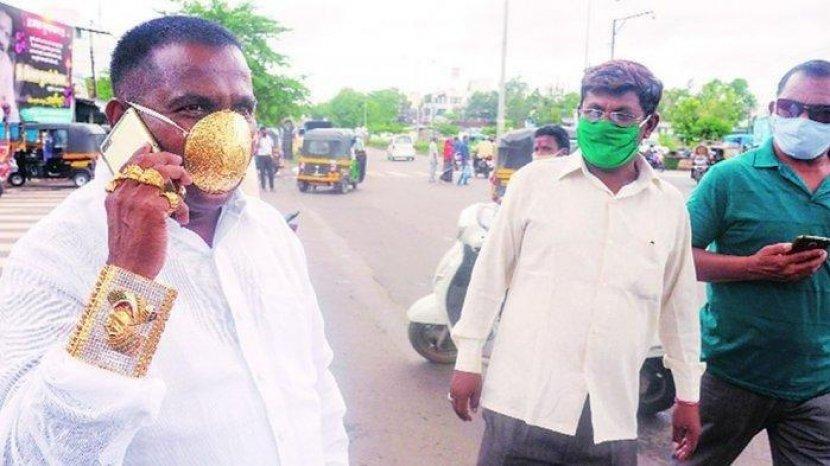 Masker Istri Jendral Lewat! Pria Ini Pakai Masker Super Unik, Segini Harganya