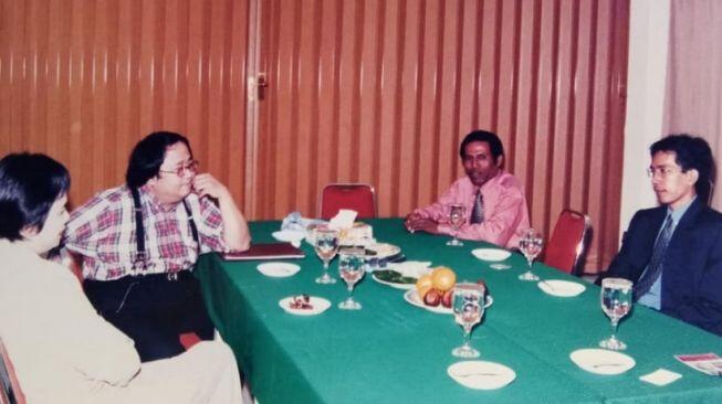 Viral Foto Sri Mulyani dan Jokowi saat 1998, Sri Mulyani Diramal Jadi RI 1