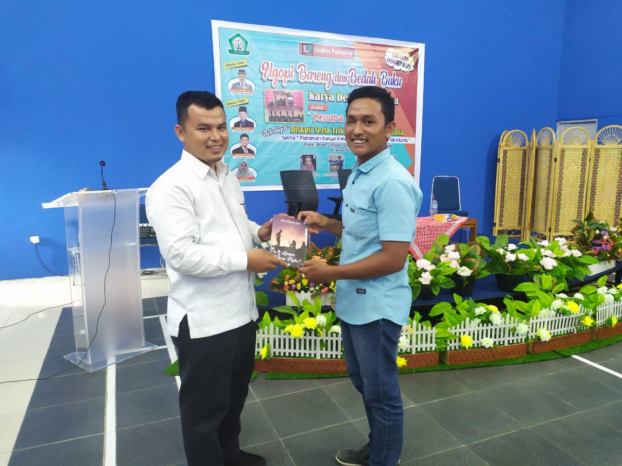 Bedah Buku Penulis Kampung Dibuka Secara Resmi Oleh Wakil Ketua DPRD.