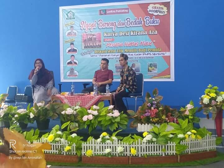 Bedah Buku Penulis Kampung Dibuka Secara Resmi Oleh Wakil Ketua DPRD.