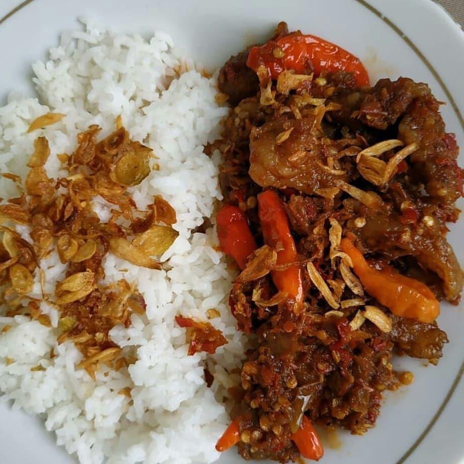 MAKANAN DAN MINUMAN DI JAWA YANG MENJADI KLAGENAN PARA KULINER