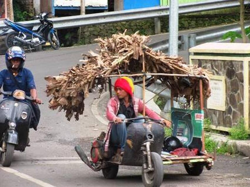 Nyeleneh! Ini Dia 5 Hasil Modifikasi Motor Dari Yang Unik-Bikin Geleng-geleng Kepala!