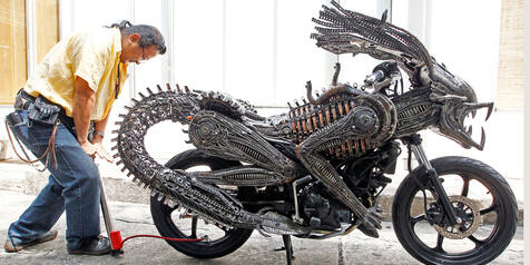 Nyeleneh! Ini Dia 5 Hasil Modifikasi Motor Dari Yang Unik-Bikin Geleng-geleng Kepala!