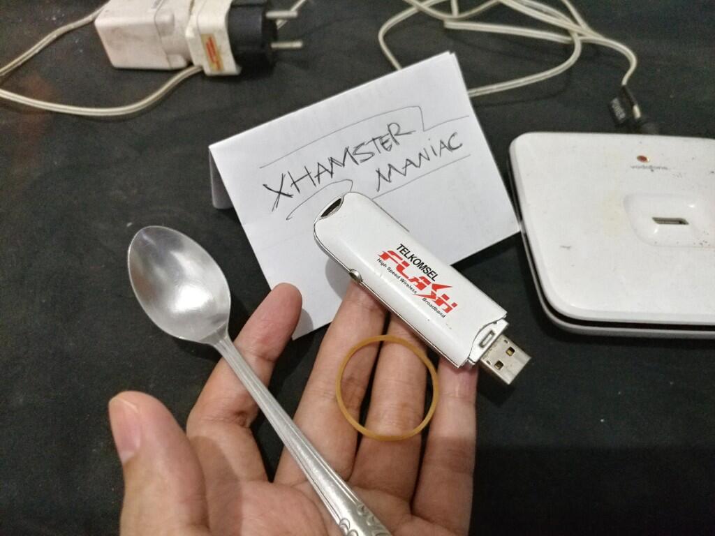 Penguat Sinyal Mini Sederhana Dari Sendok, Life hack Andalan Ane !