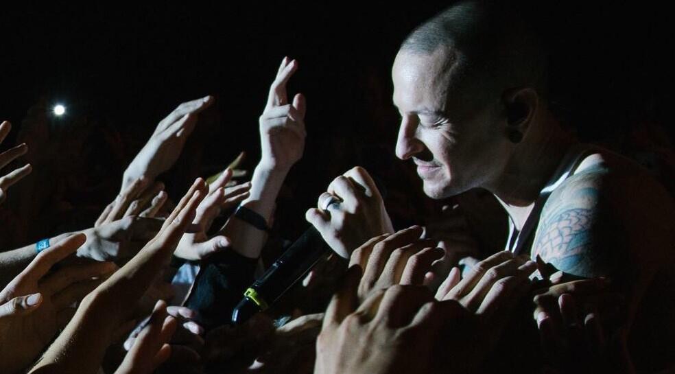 Menguak Misteri Tanggal Kematian Chester Bennington, Sempat Diduga Dibunuh!