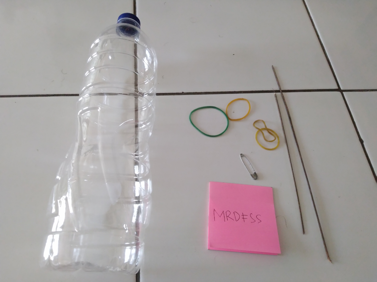 DIY Lifehack, Bikin Jebakan Tikus Modal Botol Plastik Bekas, Dijamin Ampuh!