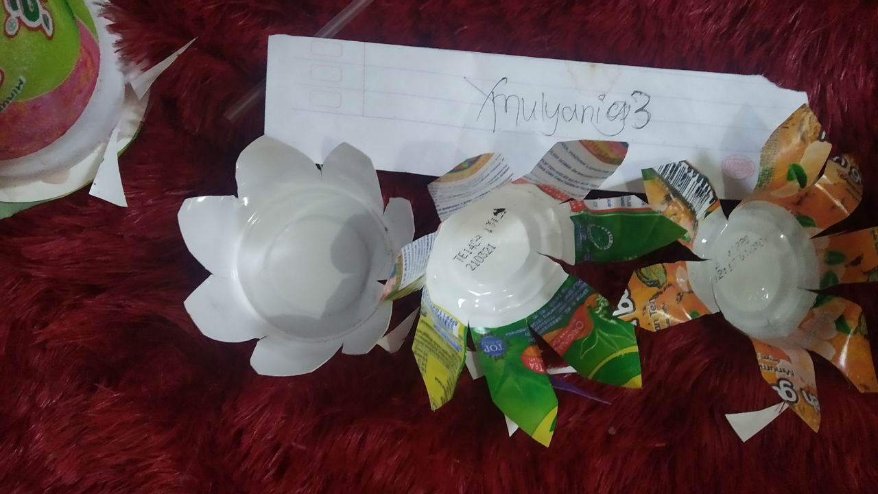 DIY Hiasan Bunga Dari Limbah Gelas Cup Minuman Mudah Dan Anti Gagal