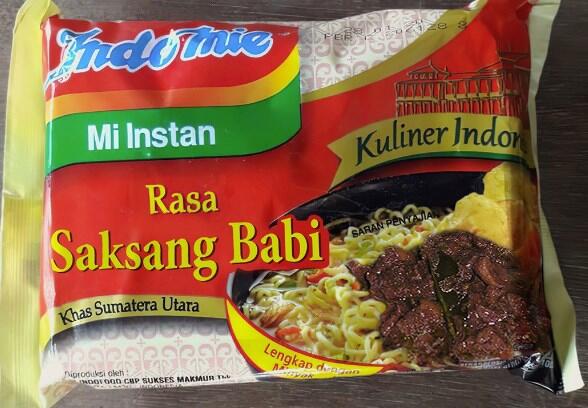 Cek Fakta: Viral Indomie Rasa Saksang Babi, Beneran Ada atau Hoaks?