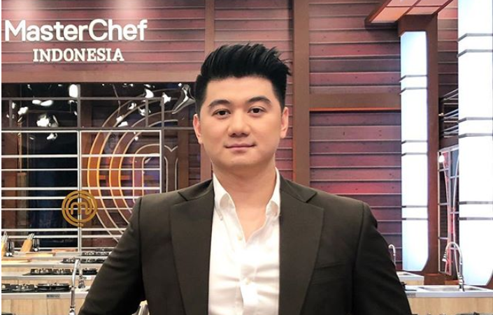 Viral Curhatan Netizen Dihina Pacar Gegara Gak Bisa Masak, Chef Arnold ‘Nge-Gas’