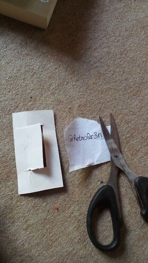 DIY Sampul dan Pembatas Buku dengan Perlengkapan yang Mudah Didapatkan