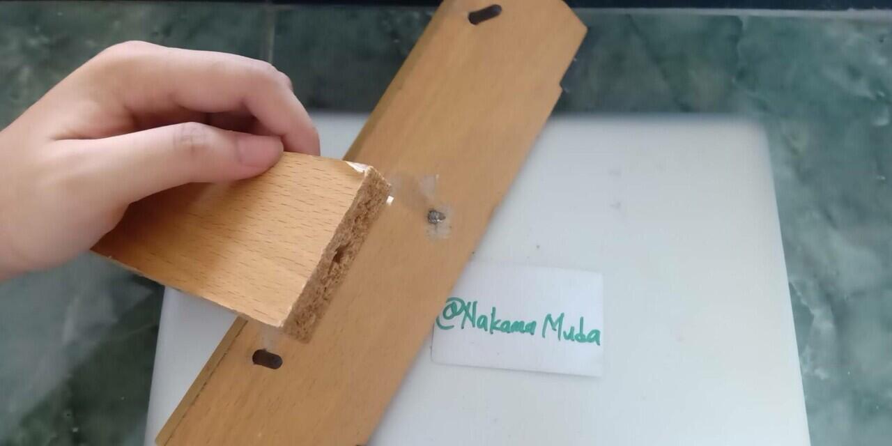 &#91;DIY&#93; sulap kayu bekas jadi stand laptop mu