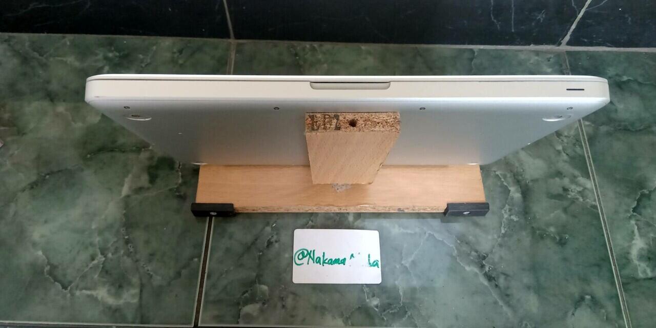 &#91;DIY&#93; sulap kayu bekas jadi stand laptop mu
