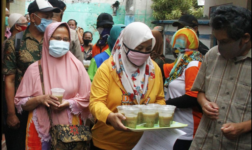 Sembuh dari Covid-19, Pasutri di Malang Disambut Hadrah