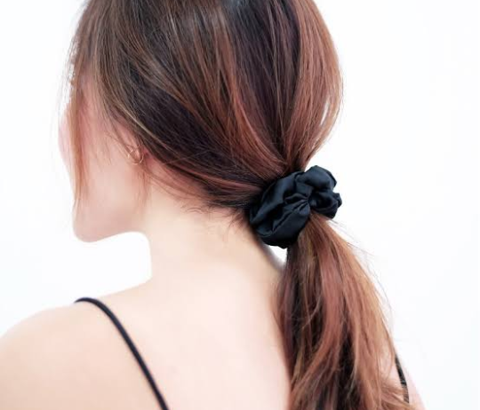 &#91;DIY-Life Hacks&#93; Membuat Kuncir Rambut dari Kain Sisa