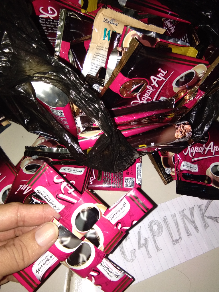 Life Hack Membuat Karpet Dari Bungkus Kopi