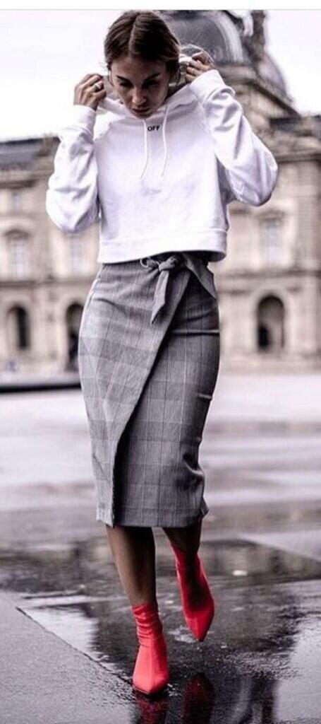 5 TRIK MEMAKAI WRAP SKIRT. Lebih Trendi & Nggak Ngebosenin