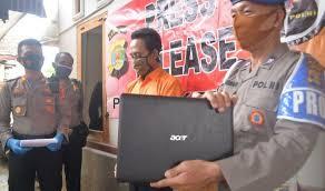 Siapa Yang Patut Disalahkan Ketika Bapak Maling Laptop Untuk Belajar Daring Anaknya