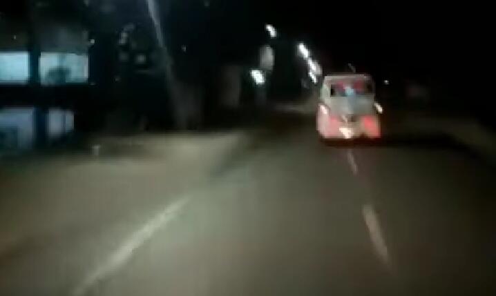 Video Pocong Duduk di Mobil Ambulans, Gegerkan Warganet!Benarkah Pocong? Ini Faktanya