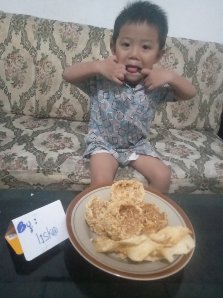 Menjemur Rengginang Tanpa Sinar Matahari, Why Not? Simak Life Hack Berikut