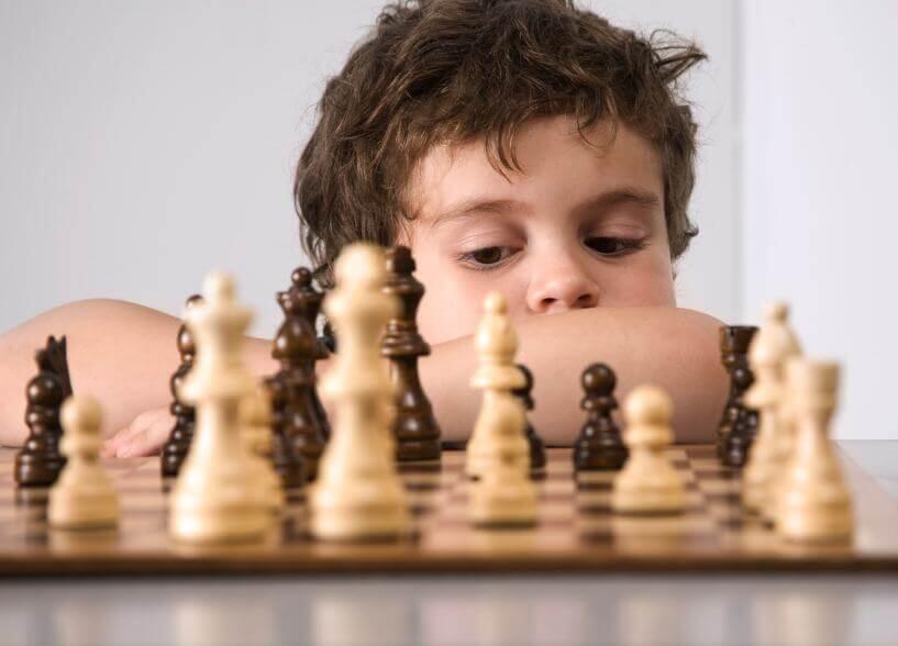 10 Keuntungan Bermain Catur Bagi Anak, Sekalian Coba Kuis Catur Kalo Bisa?