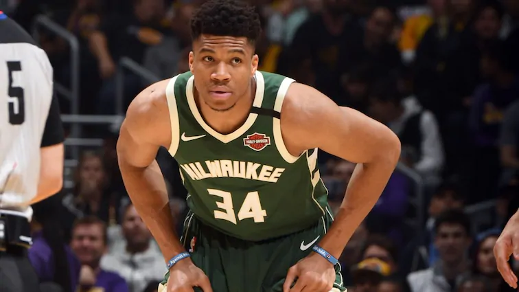 Anjing Viral Ini Prediksi Milwaukee Bucks Juara NBA 2020