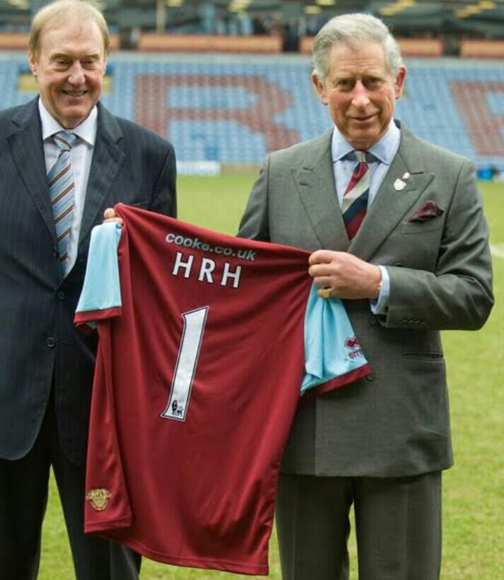 Saat Anggota Kerajaan Bersama Premier League !!!