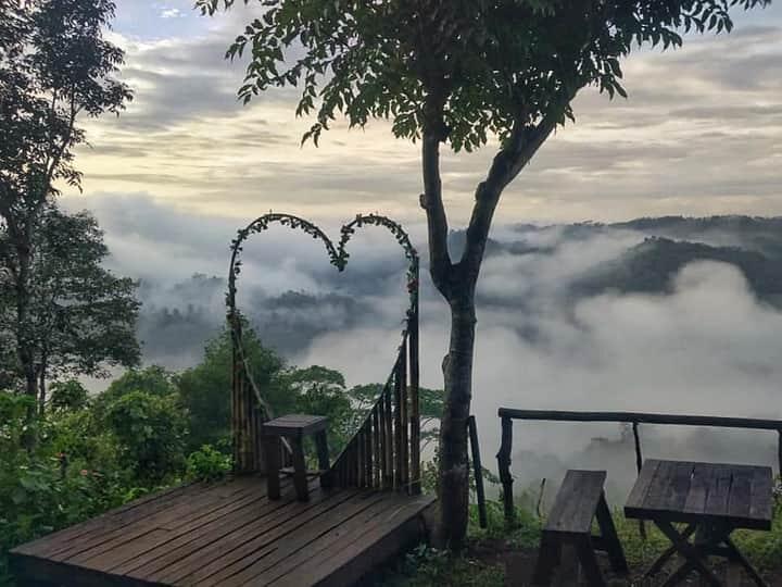 &#91;COC Reg. Sukabumi&#93; Puncak Heas, Bahtera Di Atas Awan Icon Wisata Baru Sukabumi