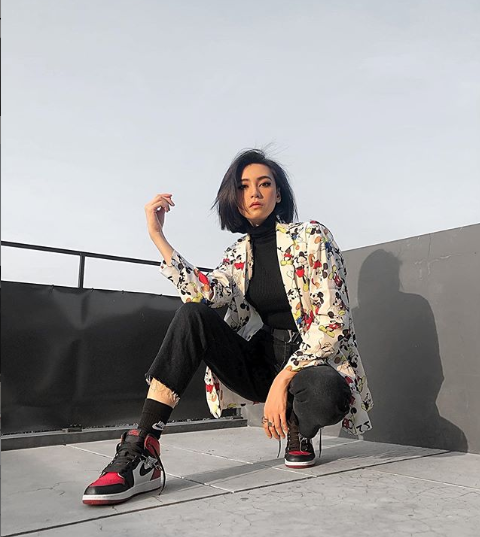 Yuk! Tengok style dan koleksi sneakers Tamara Dai