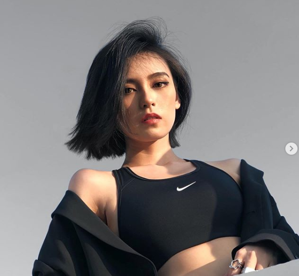 Yuk! Tengok style dan koleksi sneakers Tamara Dai
