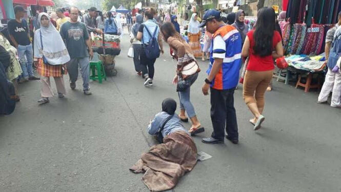 10 PENGEMIS YANG KETAHUAN BOHONG. MODUS BANGET!!!