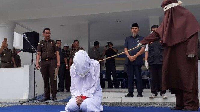 Hukum Cambuk Prostitusi Online di Aceh Betot Perhatian Dunia