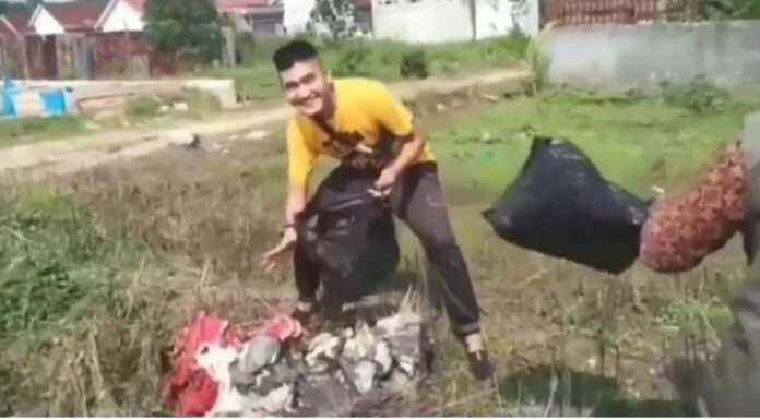 Prank Bagi Daging Qurban Isi Sampah, Ngikut Ferdian Paleka Ga Ya?
