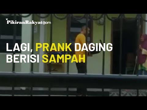 Prank Bagi Daging Qurban Isi Sampah, Ngikut Ferdian Paleka Ga Ya?