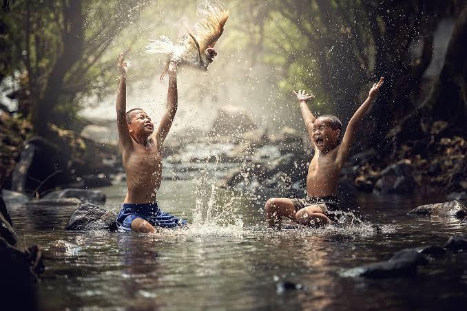 Masih Mau Kasih HandPhone Sama Anak?