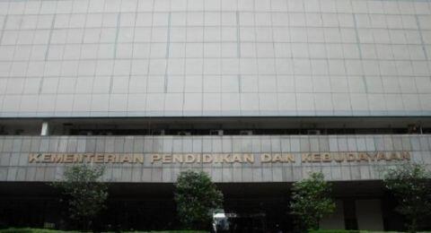 Buntut POP, Pemerintah Didesak Stop Bermitra dengan Putera Sampoerna