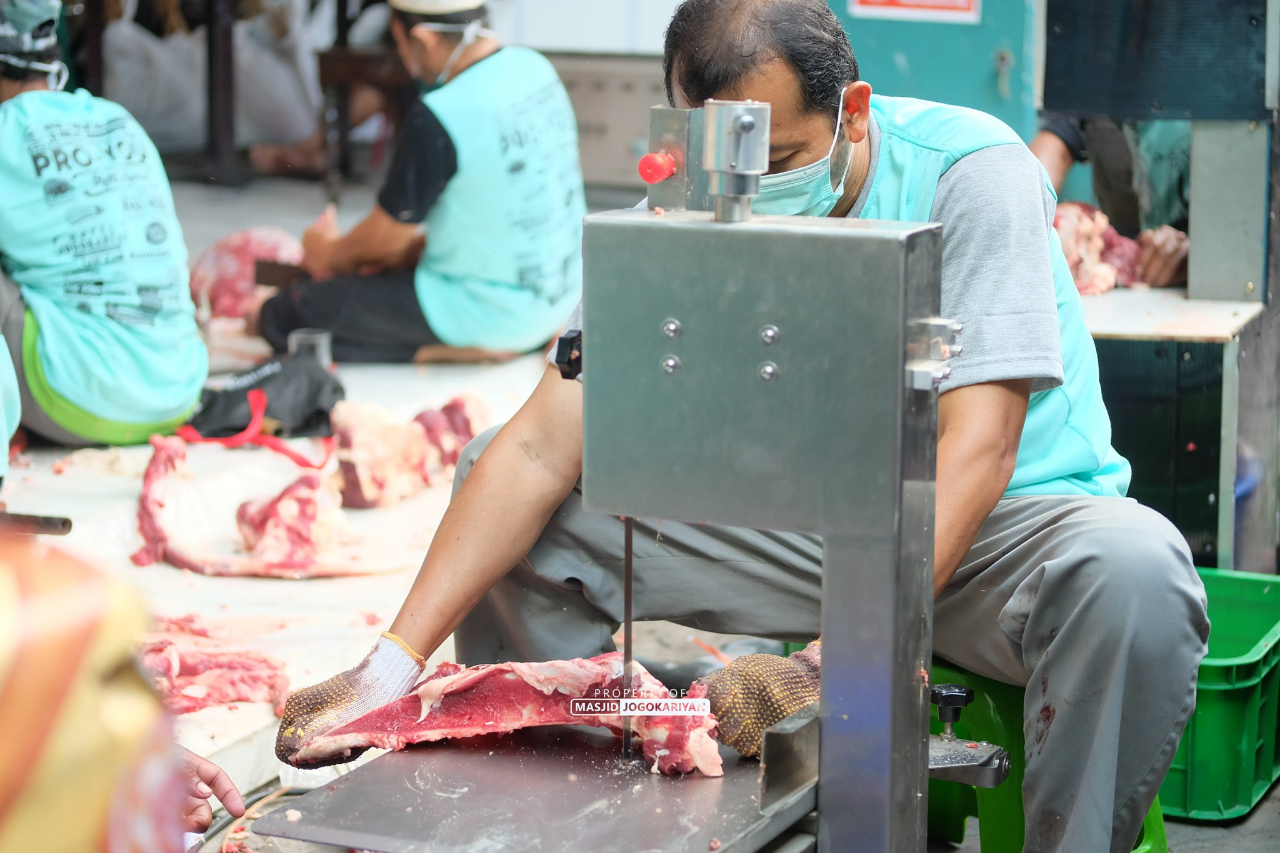 Tips dari Masjid Jogokariyan Sembelih Hewan Kurban dengan Cepat, Begini Caranya Gan