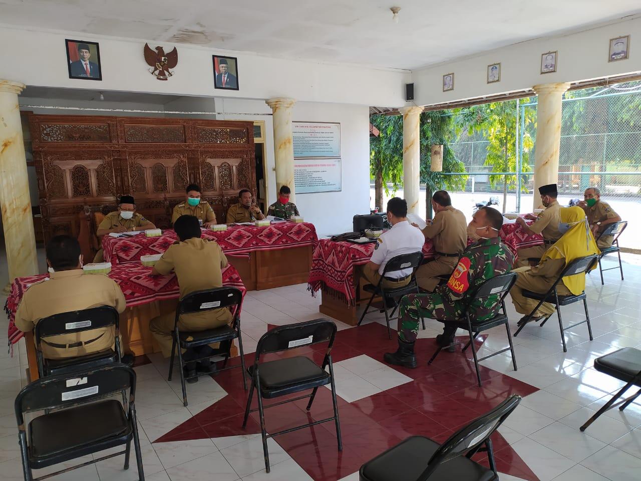 Wakili Danramil Peltu Suwarin Hadiri Rakor Pencegahan Covid-19
