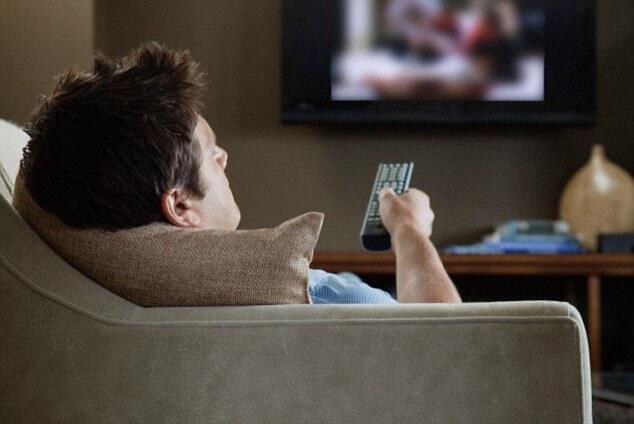 Kenapa Tontonan di TV Indonesia Semakin Tak Disukai Kaum Millennial?