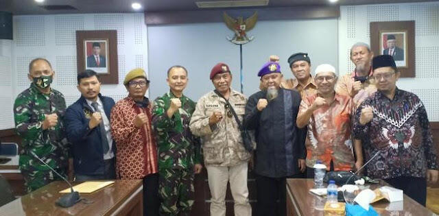 Eks Staf Ahli Panglima TNI: Dik Jokowi Lebih Baik Mundur Demi Keselamatan NKRI
