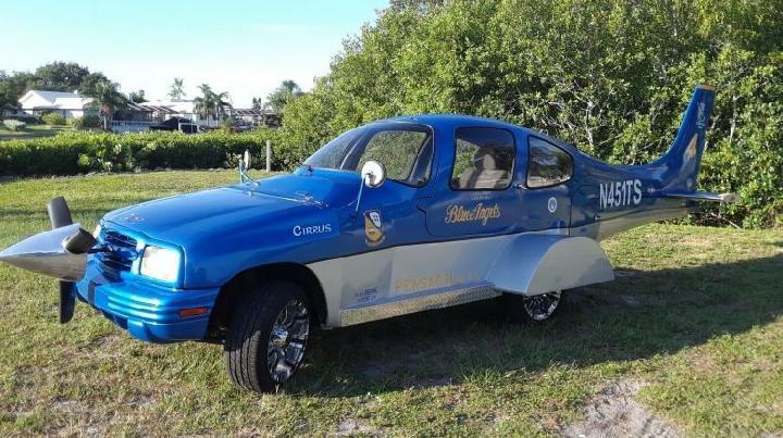 Modifikasi Unik, Kawin Silang Mobil dengan Pesawat Capung