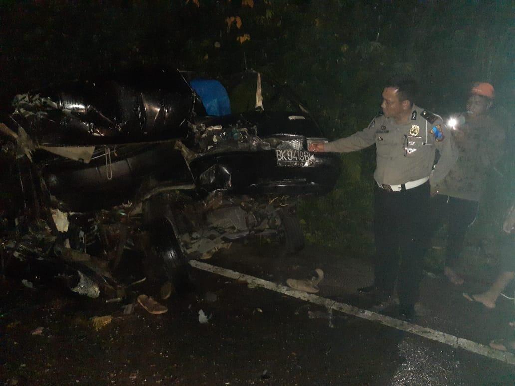 Tragis..Tabrakan Maut Terjadi di Deli Serdang,Suzuki Pick Up Kontra Truck Colt Diesel